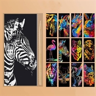 12 stk. skrabepapir med dyr + 1 skrabe pen.